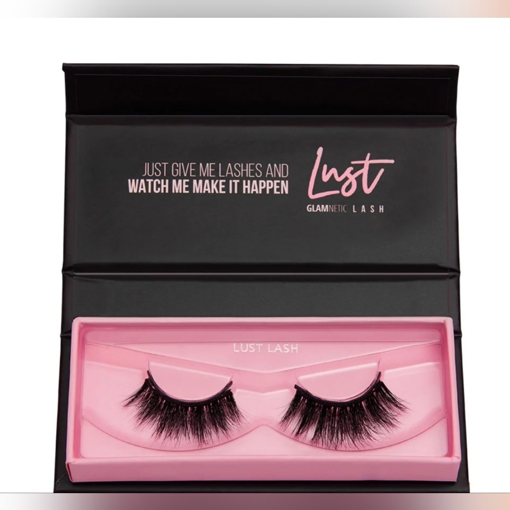 Glamnetics LUST reuseable mink magnetic lashes in box